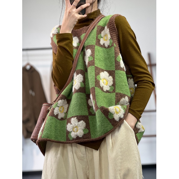 森系复古花朵图案针织毛衣女秋冬款宽松叠穿无袖坎肩漂亮马甲背心