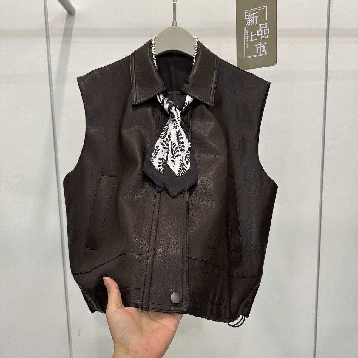 复古港风pu皮衣丝巾无袖马甲外套女秋装韩版宽松机车服工装马夹潮