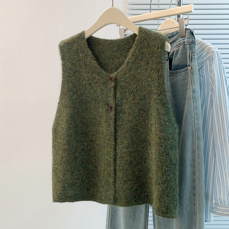 两粒扣毛呢针织无袖坎肩马甲女秋冬新款洋气时髦百搭外穿开衫上衣