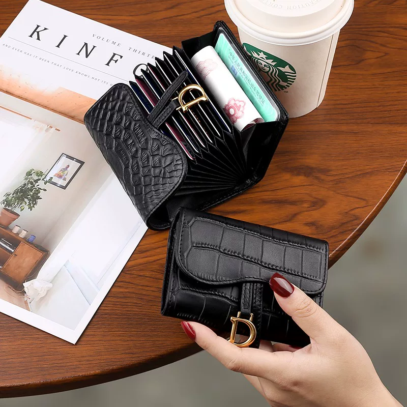 Small design sophisticated ultra thin card holder, 2023