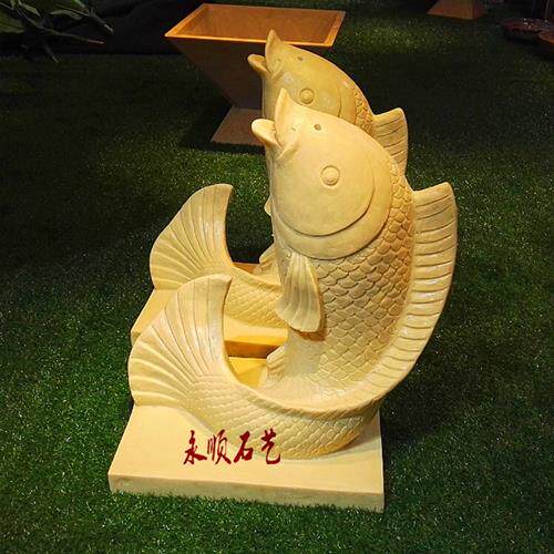 永顺砂岩喷泉玻璃钢浮鲤鱼雕沙岩喷水池雕塑圆雕庭院园林装饰喷水