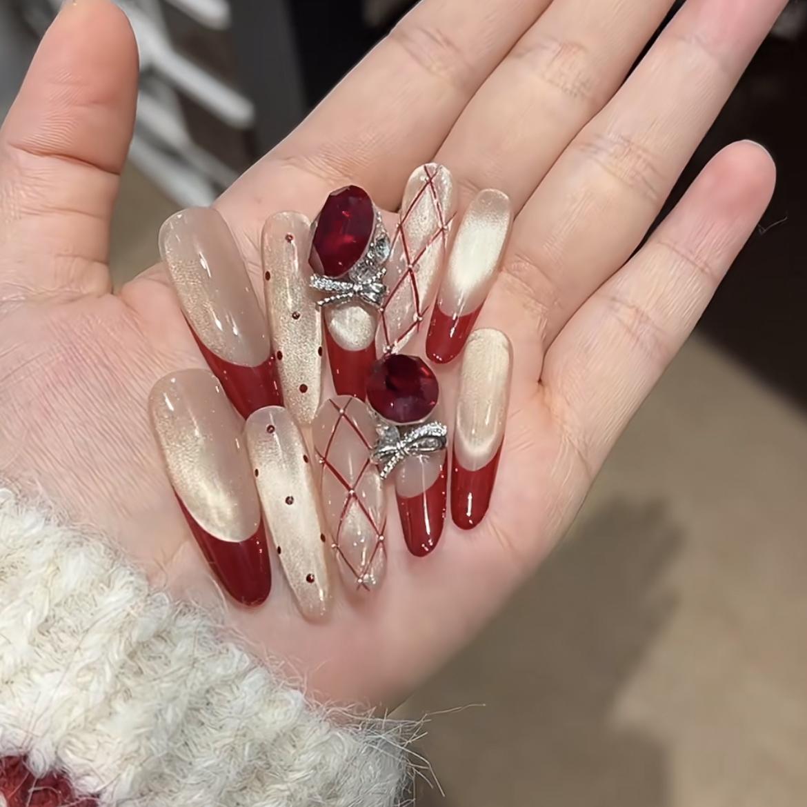 新年战甲法式菱格猫眼手工穿戴甲中长款富家千金过年美甲新娘大钻