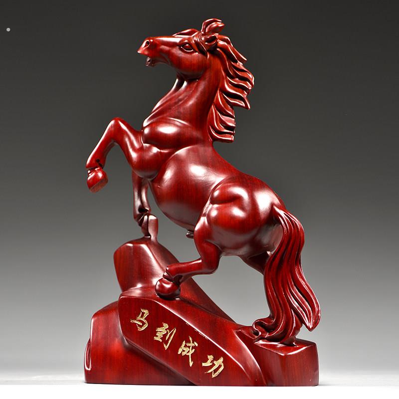 红木马摆件一对马工艺品红色木马摆件家居实木质雕刻马到成功饰品