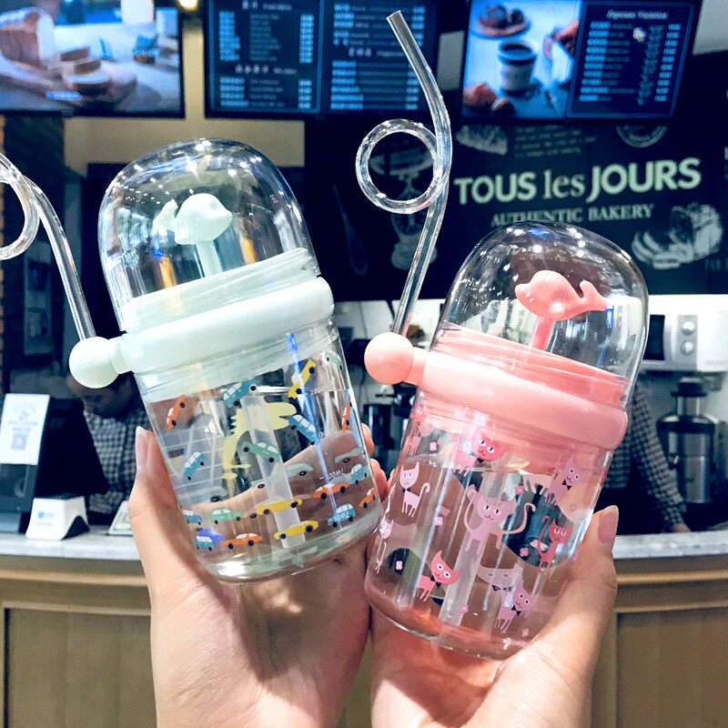 儿童鲸鱼水杯会喷水的宝宝趣味小鱼潜水喷泉吸管杯网红喝水小杯子