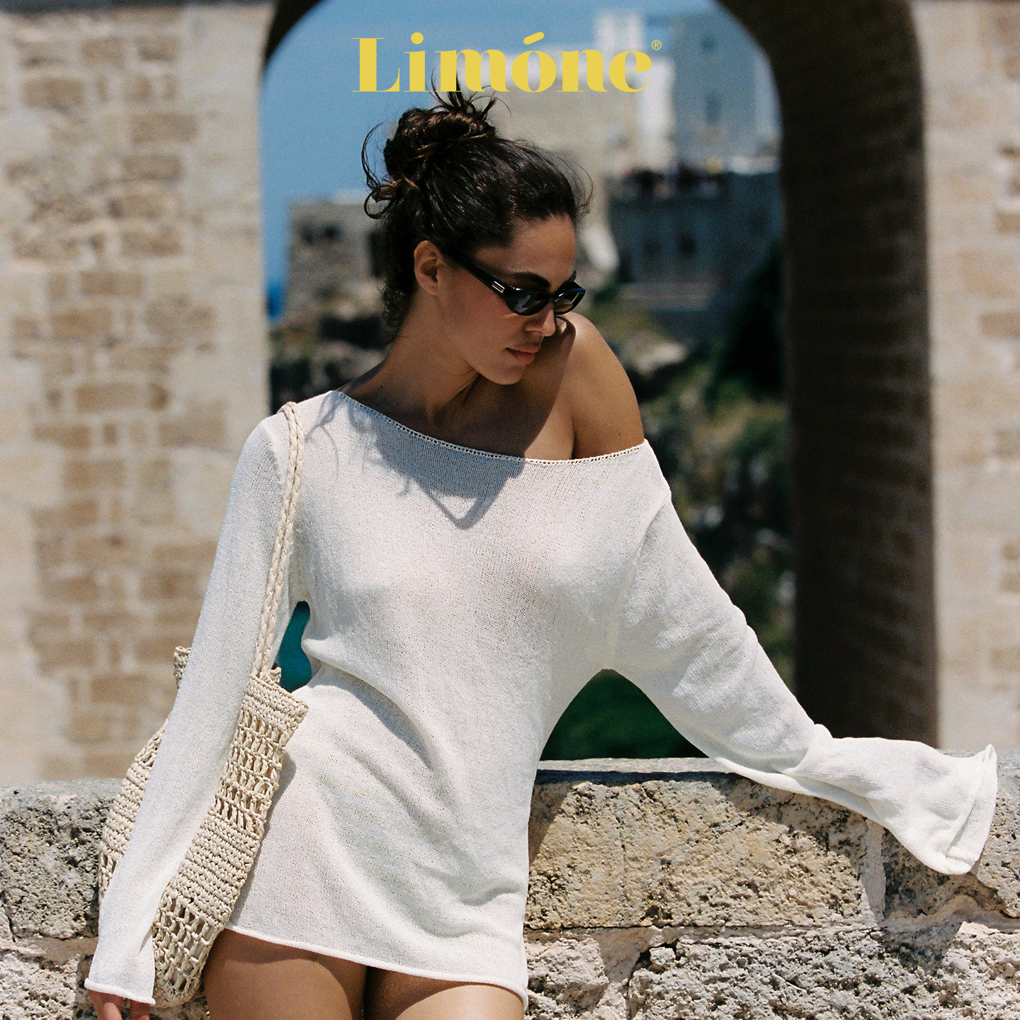 Limone白色针织比基尼防晒罩衫图片