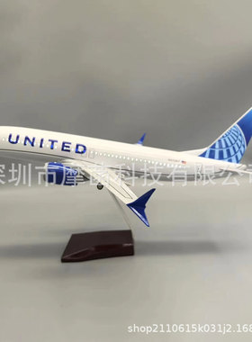47cm 美联航737 Scale 1:85 B737-MAX8 United飞机模型带灯带轮