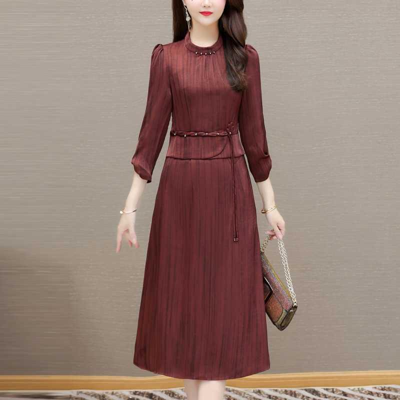 真丝桑蚕丝连衣裙女夏2025新款香云纱国际大品牌杭州高端妈妈裙子