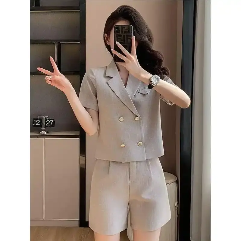短款西装外套女小个子薄款2025夏季新款职业西服喇叭裤套装白色潮