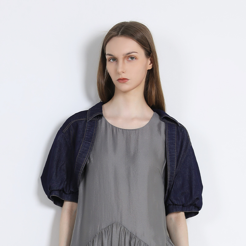 简表达25年夏季新款短袖连衣裙