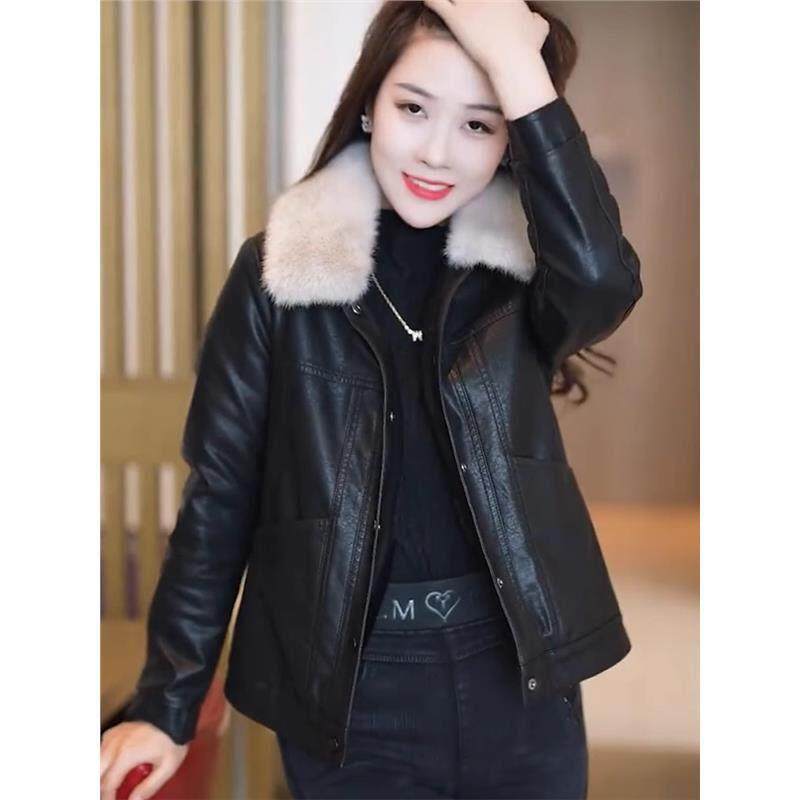 中年妈妈皮衣女短外套冬季加绒加厚2025年新款宽松大码高级感棉袄