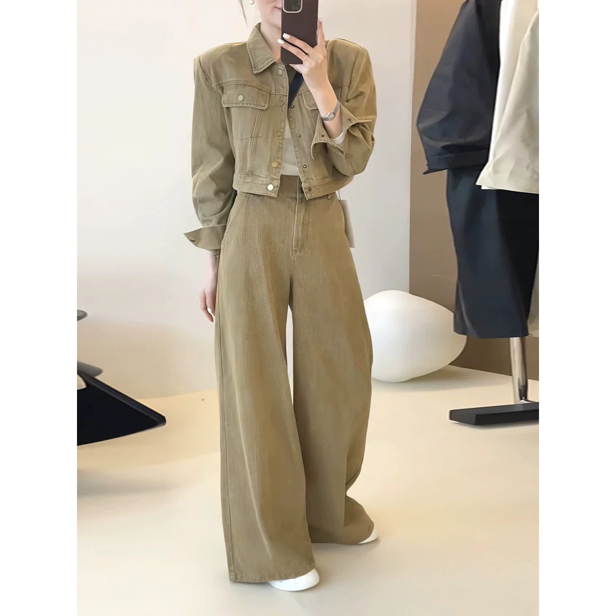 卡其色春装女2025新款时尚翻领短款外套休闲阔腿长裤牛仔两件套装