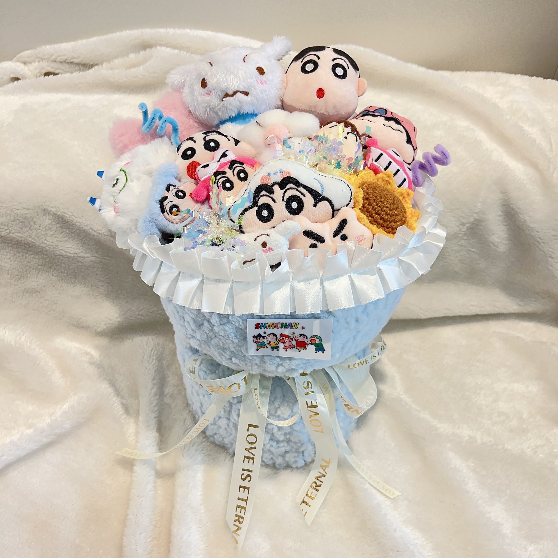 蜡笔小新玩偶花束生日礼物女生