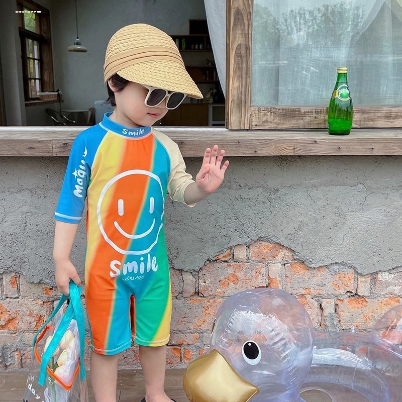 儿童连体短袖泳衣男童夏季可爱卡通防晒速干中小童海边度假套装备