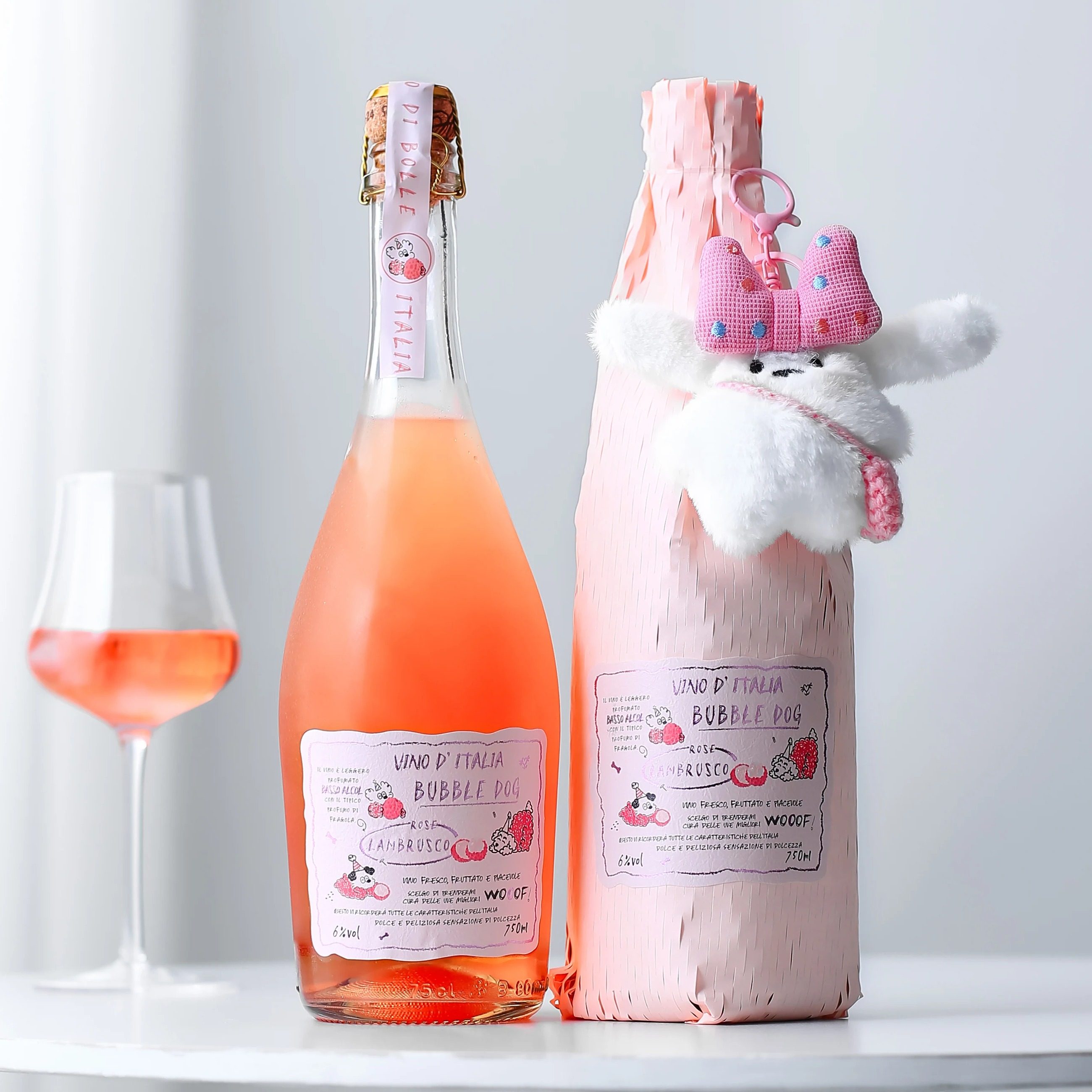 粉红浪漫~意大利泡泡狗桃红葡萄酒香起泡酒蓝布鲁斯科甜槟气泡酒