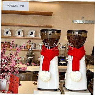 2026马年元旦装饰咖啡机w围巾新年店铺磨豆机挂饰氛围感拍照道具.