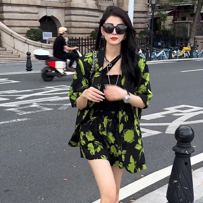 BLLOUKE夏季小香风套装女炸街网红高级感休闲薄款印花西装外套短