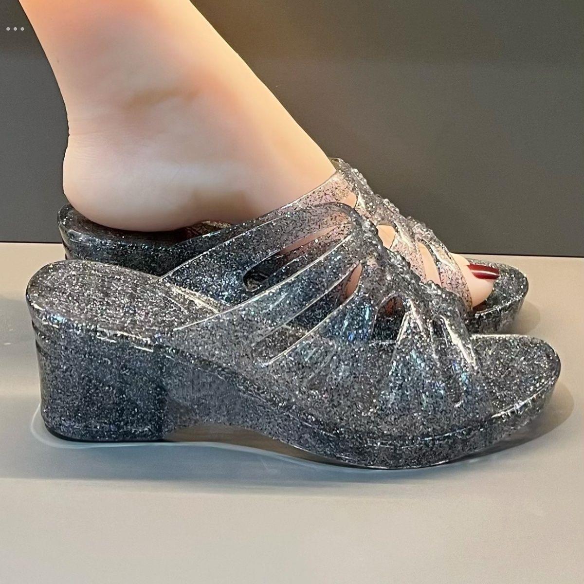 塑料凉鞋80年代果冻透明水晶塑料高跟女拖鞋夏季坡跟凉拖鞋老式室