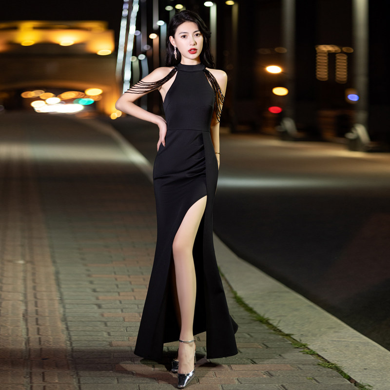 高端晚礼服气质挂脖修身显瘦包臀鱼尾轻奢小众宴会主持人车模长裙