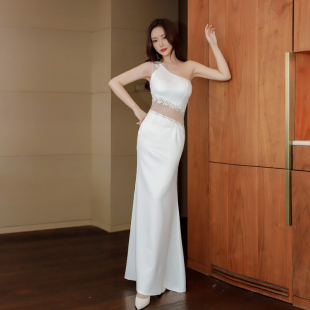白色晚礼服女2025新款 气质轻奢小众年会主持人长裙性感夜场上班服