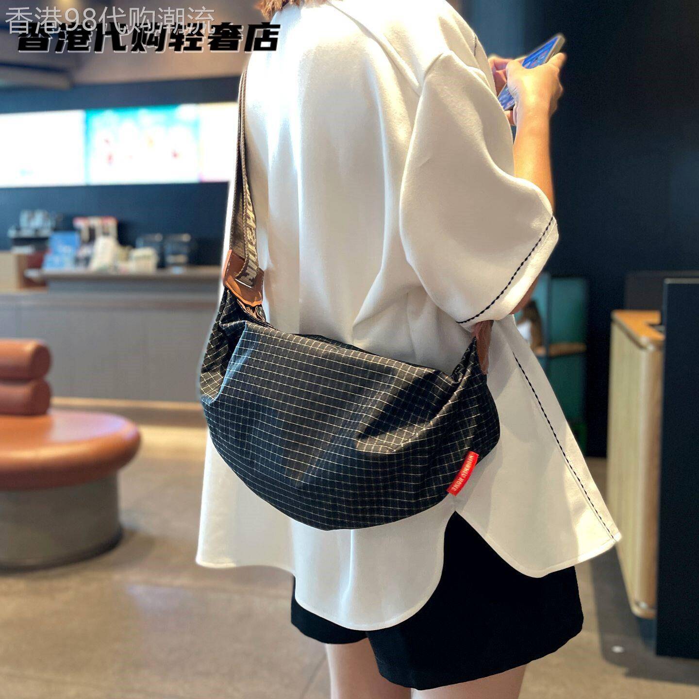 法国ZAMP新款春夏高级轻便牛津布防水饺子包休闲旅行包女士斜挎包