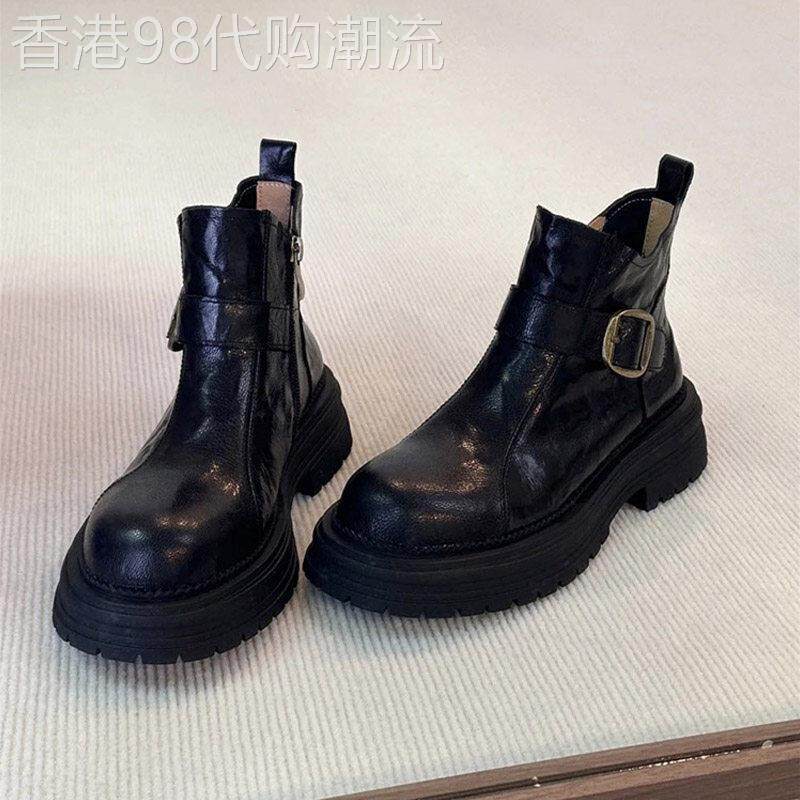 香港超软英伦风黑色马丁靴女2026秋冬季厚底皮带扣侧拉链粗跟短靴
