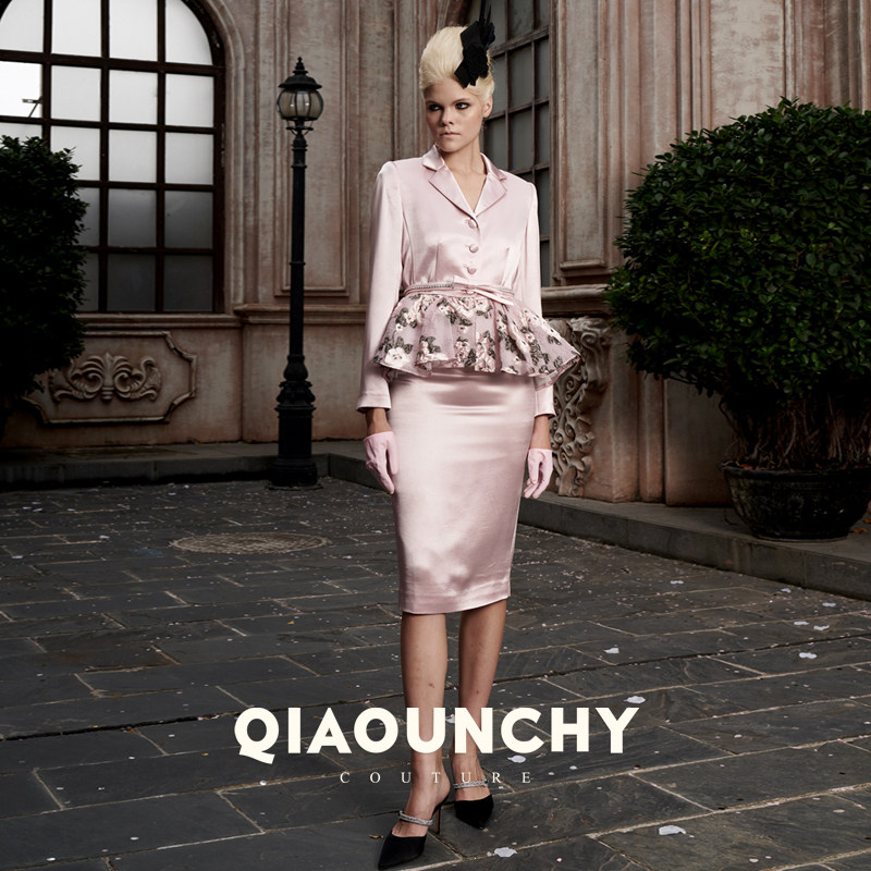 桃花 QIAOUNCHY俏云曦｜法式高级缎面修身包臀半身裙一步裙