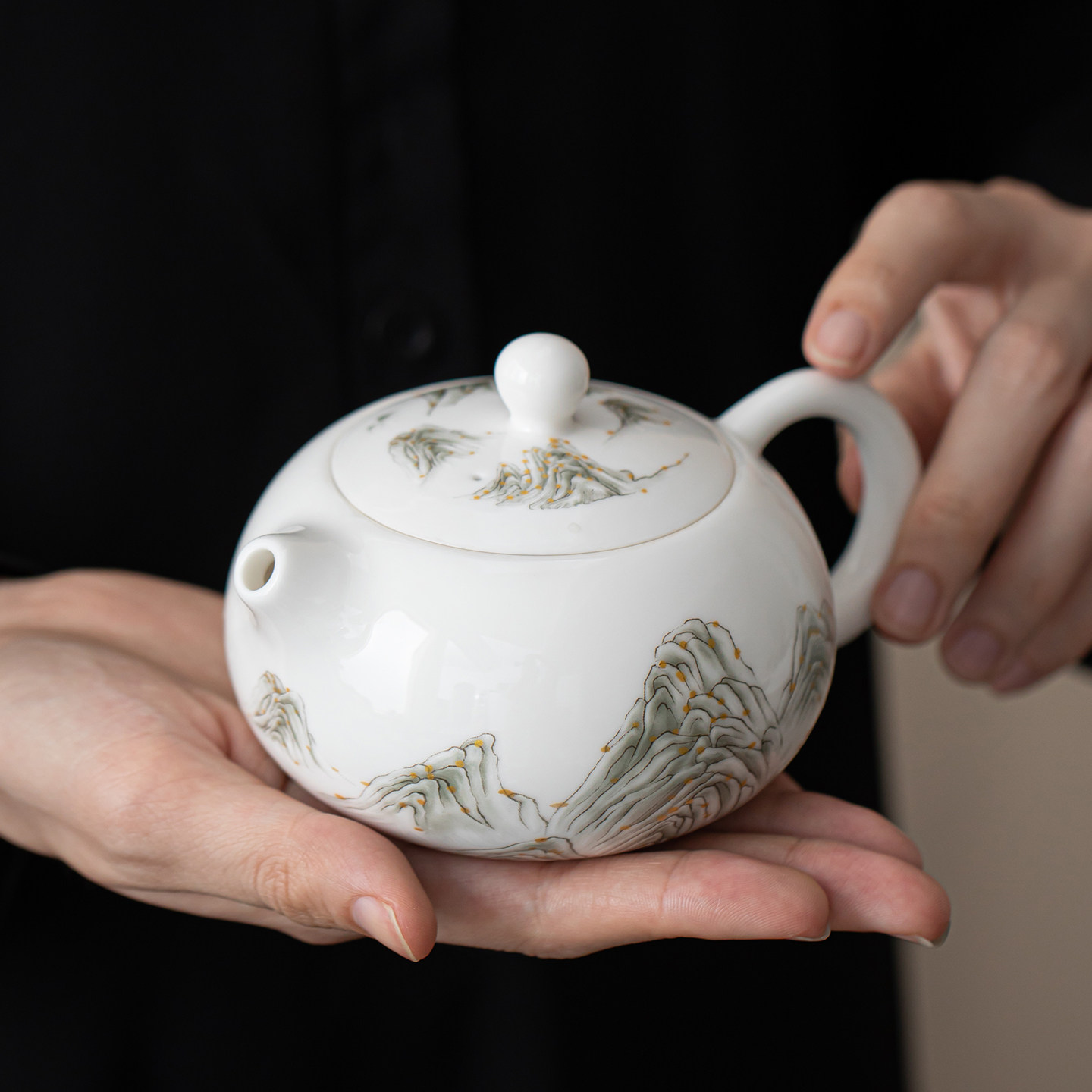 羊脂玉白瓷点金江山西施大号茶壶图片