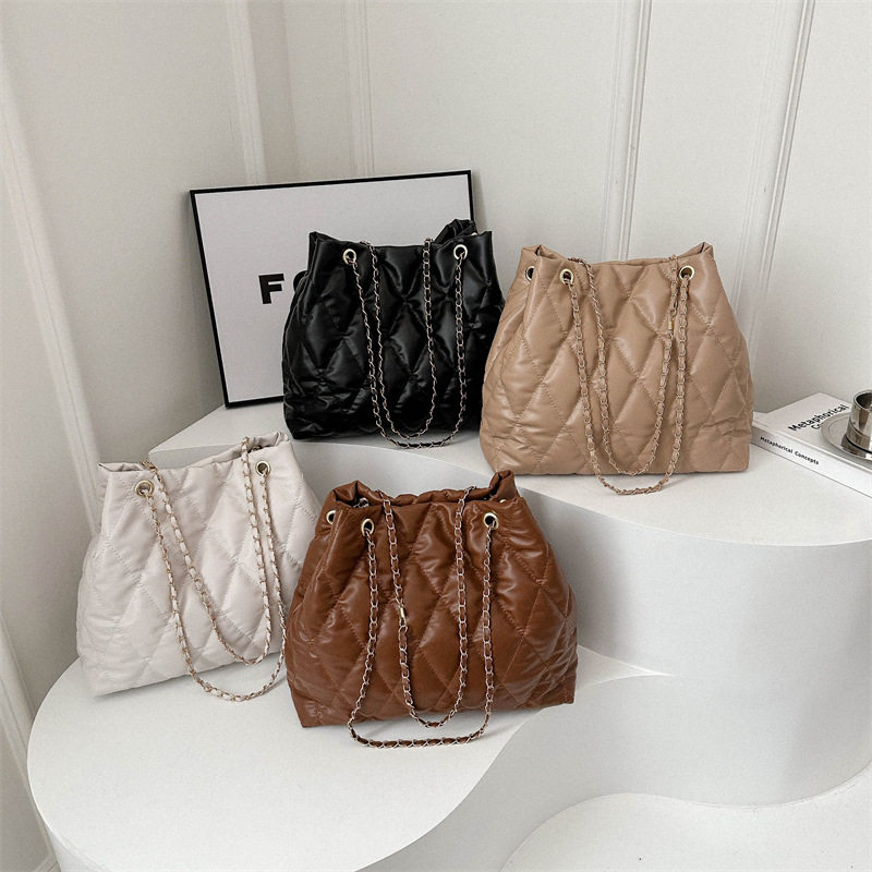 2026菱格冬季新款简约时尚休闲大容量通勤洋气链条托特单肩手提包,箱包皮具/热销女包/男包,通用款女包,淘宝优惠券,粉丝福利购,淘宝优惠卷