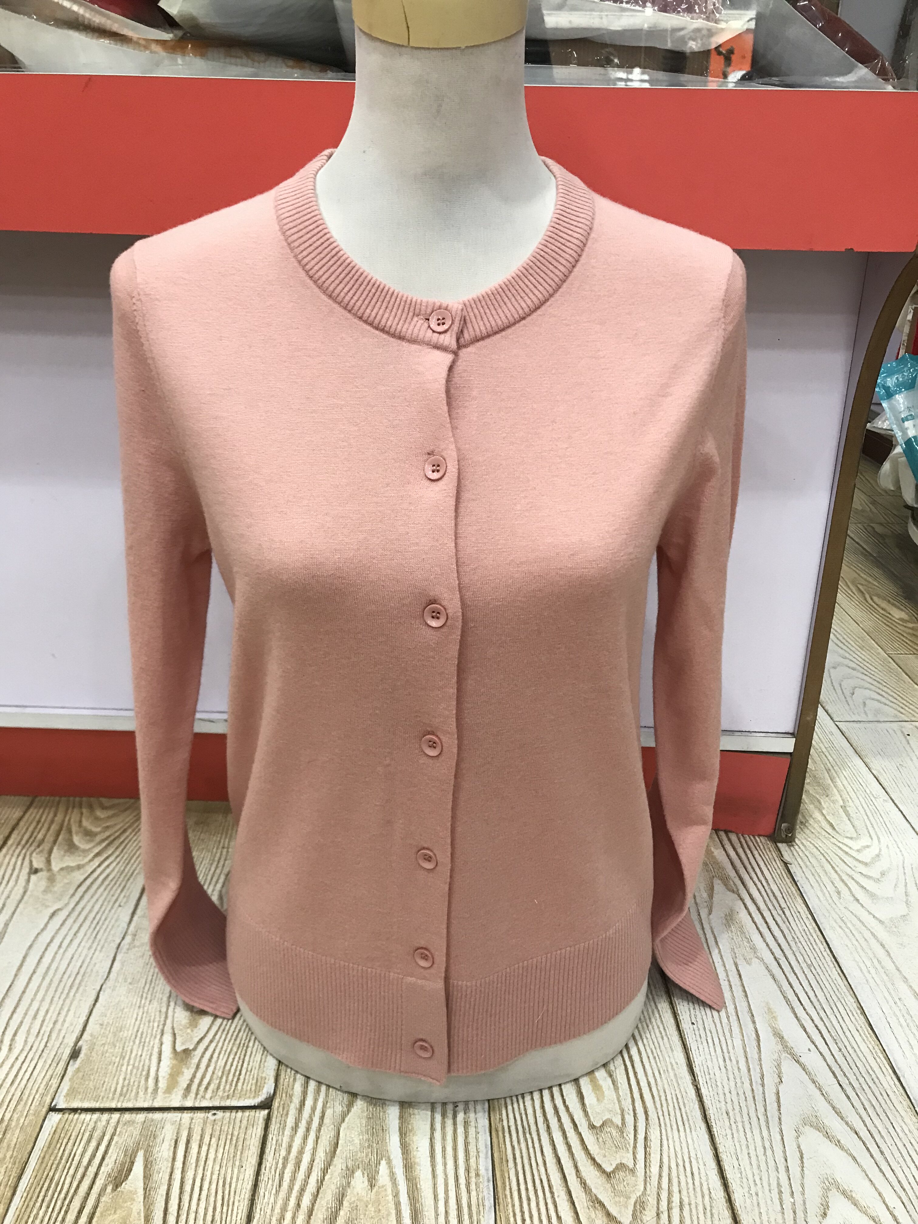 专柜正品双鹿羊毛衫2023女冬季贴身穿柔软超细款圆领开扣纯毛