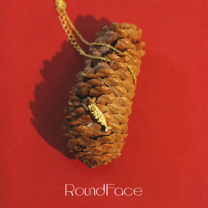 RoundFace圆脸特别系列金色锦鲤吊坠项链本命年送礼银镀18k金复古