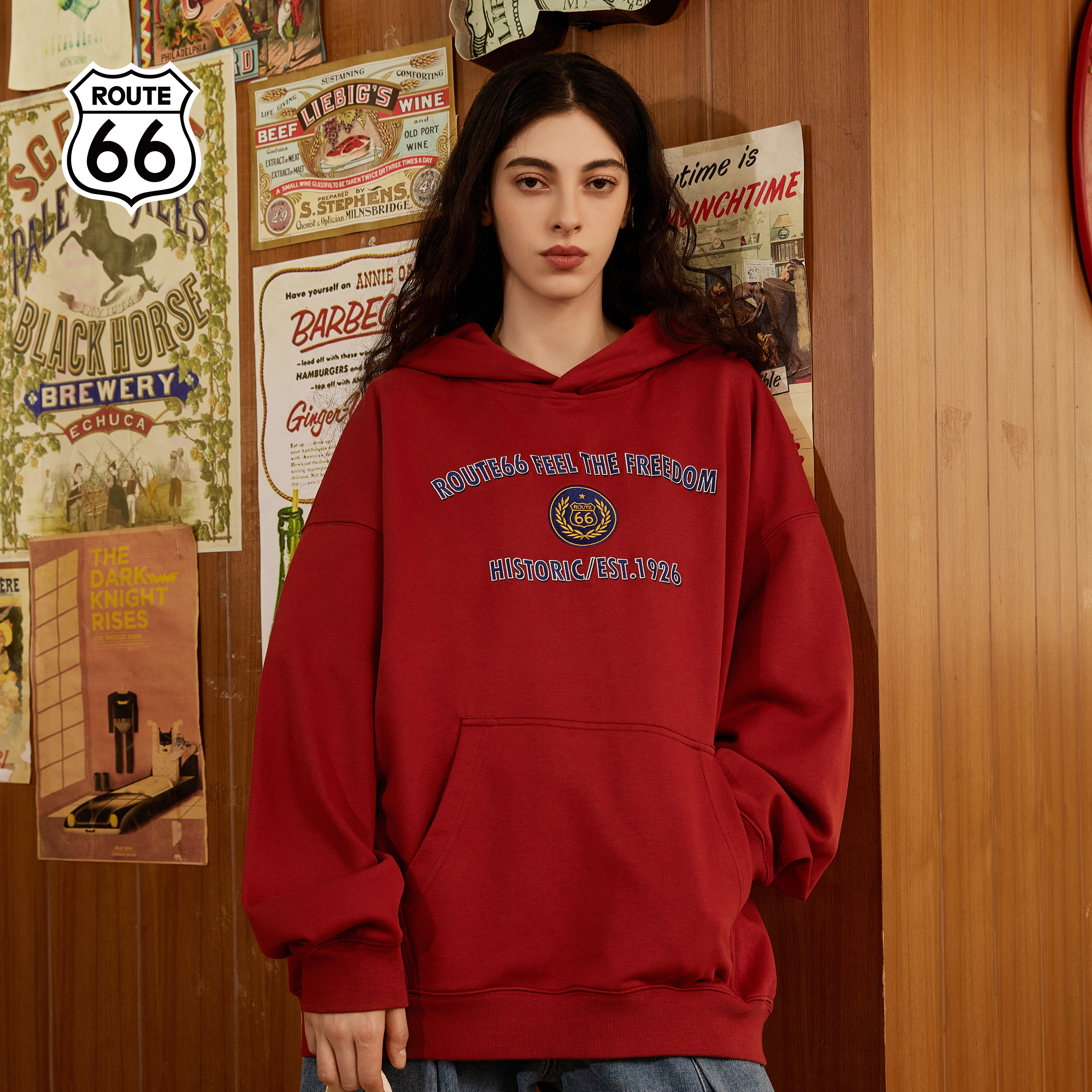 ROUTE66绣花学院风卫衣