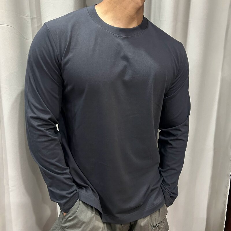 秋冬季新款简约纯色圆领长袖T恤男士时尚休闲运动百搭纯棉打底衫