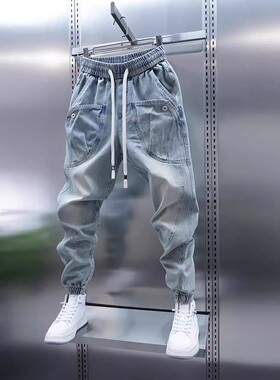 春秋季牛仔裤男大口袋束脚哈伦裤2025新款浅蓝色痞帅束脚休闲裤子