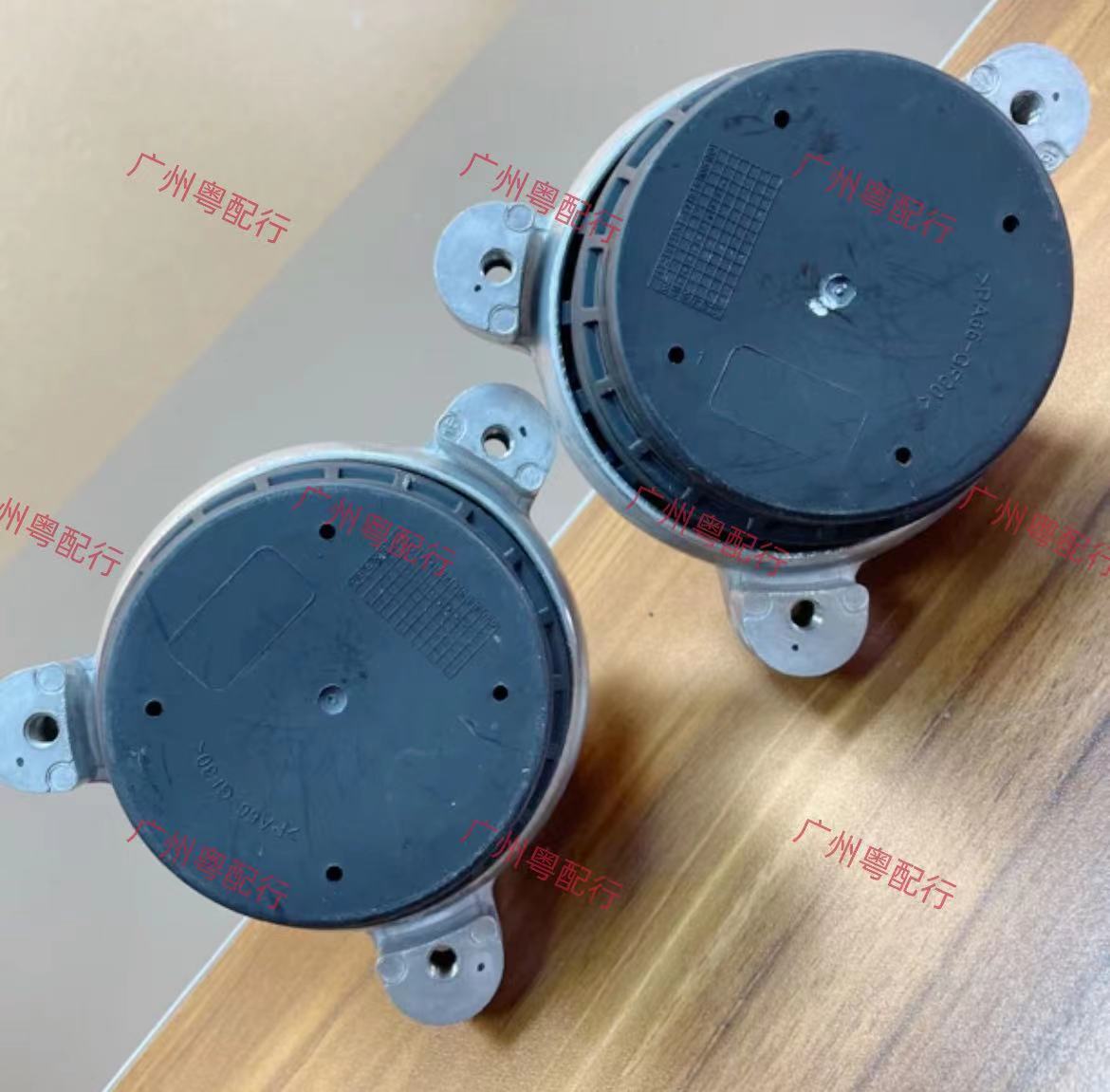 适用宝马5系 F18 7系 F02 N20 N52 发动机机脚胶机脚垫机爪
