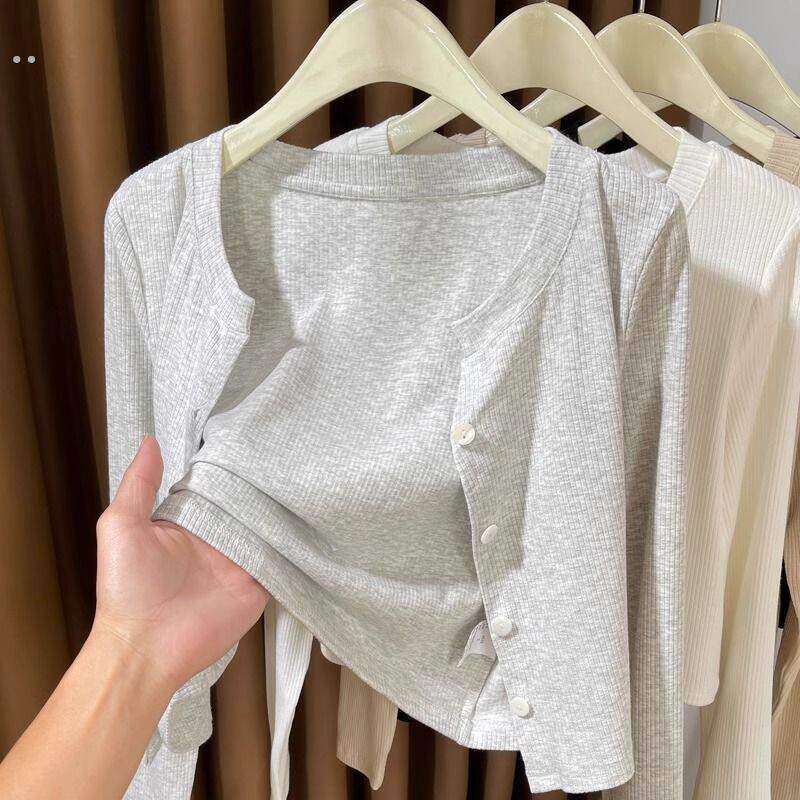高级感薄款坑条针织开衫女配吊带裙外搭披肩小外套软糯短款罩衫女