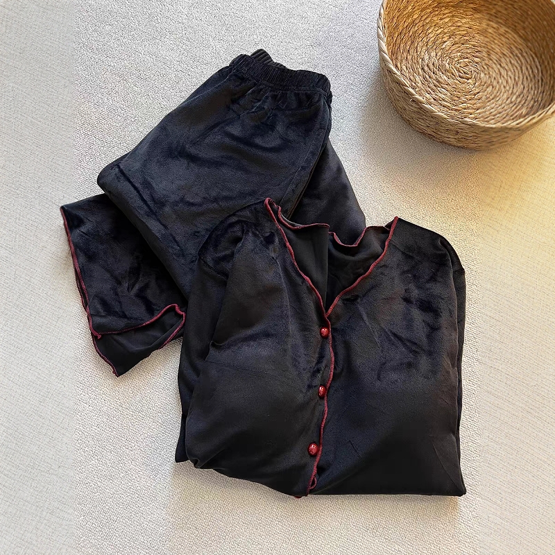 黑色高级感带胸垫德绒睡衣女冬季