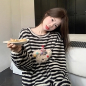 可爱小红帽小狗图案珊瑚绒睡衣女秋冬季 简约条纹法兰绒家居服套装