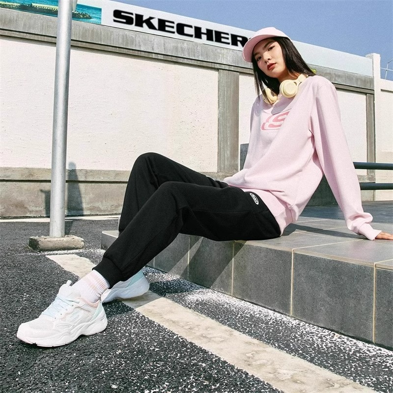 Skechers斯凯奇新款经典百搭束脚裤女潮流舒适运动长裤L223W115