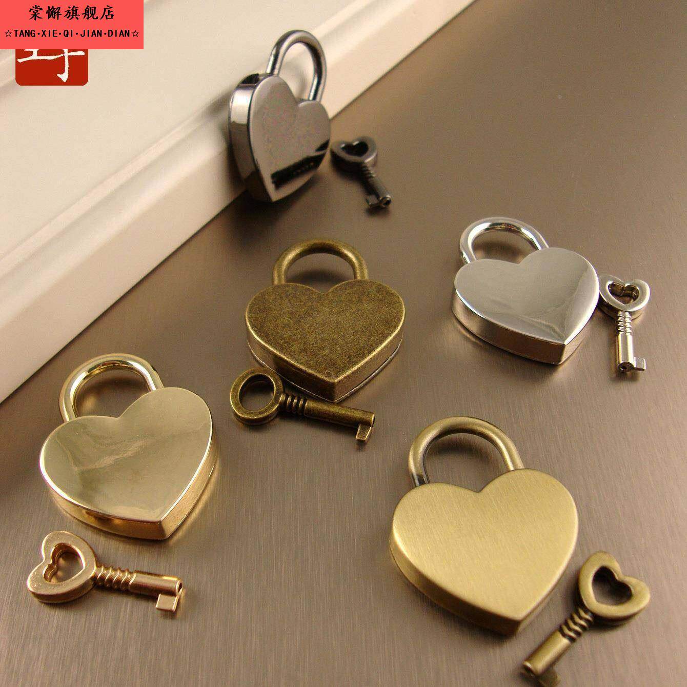 金属爱心挂锁桃心宿舍柜子超小迷你小锁带钥匙行李箱锁头包包锁扣