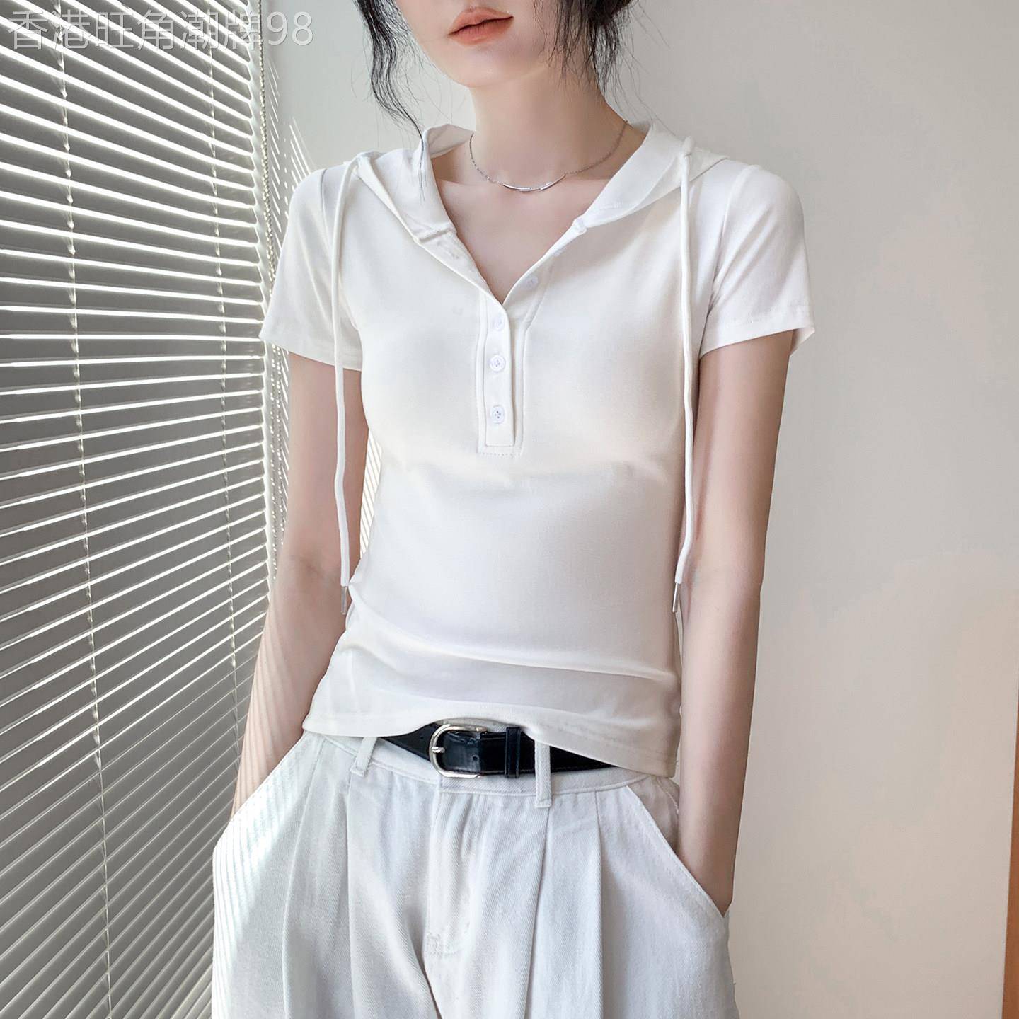 韩版钮扣领连帽抽绳短袖T恤女2026夏季新款修身显瘦纯色百搭上衣
