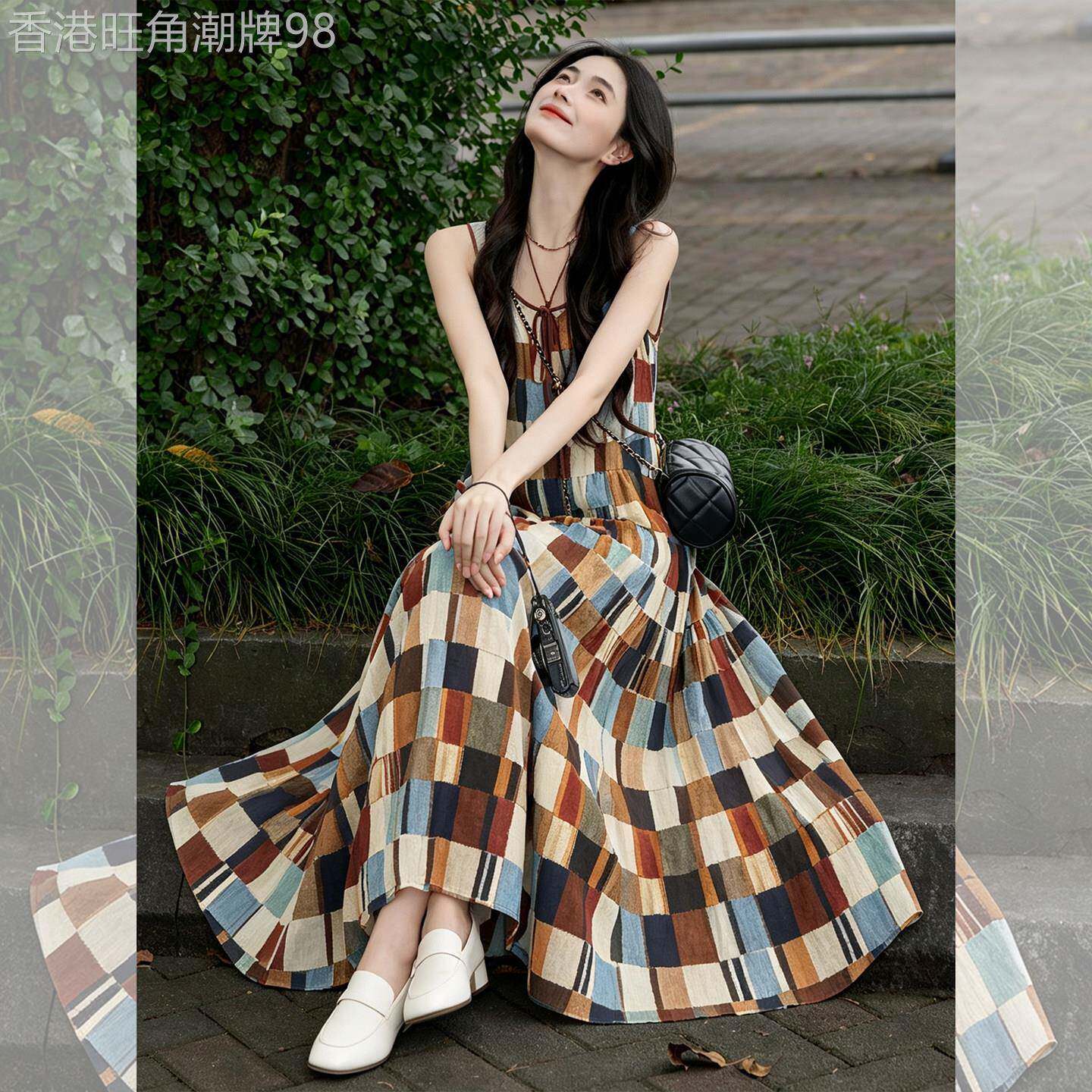 海边出片穿搭吊带裙女小众不撞款格子连衣裙大摆裙气质高级感长裙