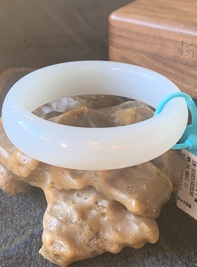 天然和田玉宽条手镯女款新疆白玉