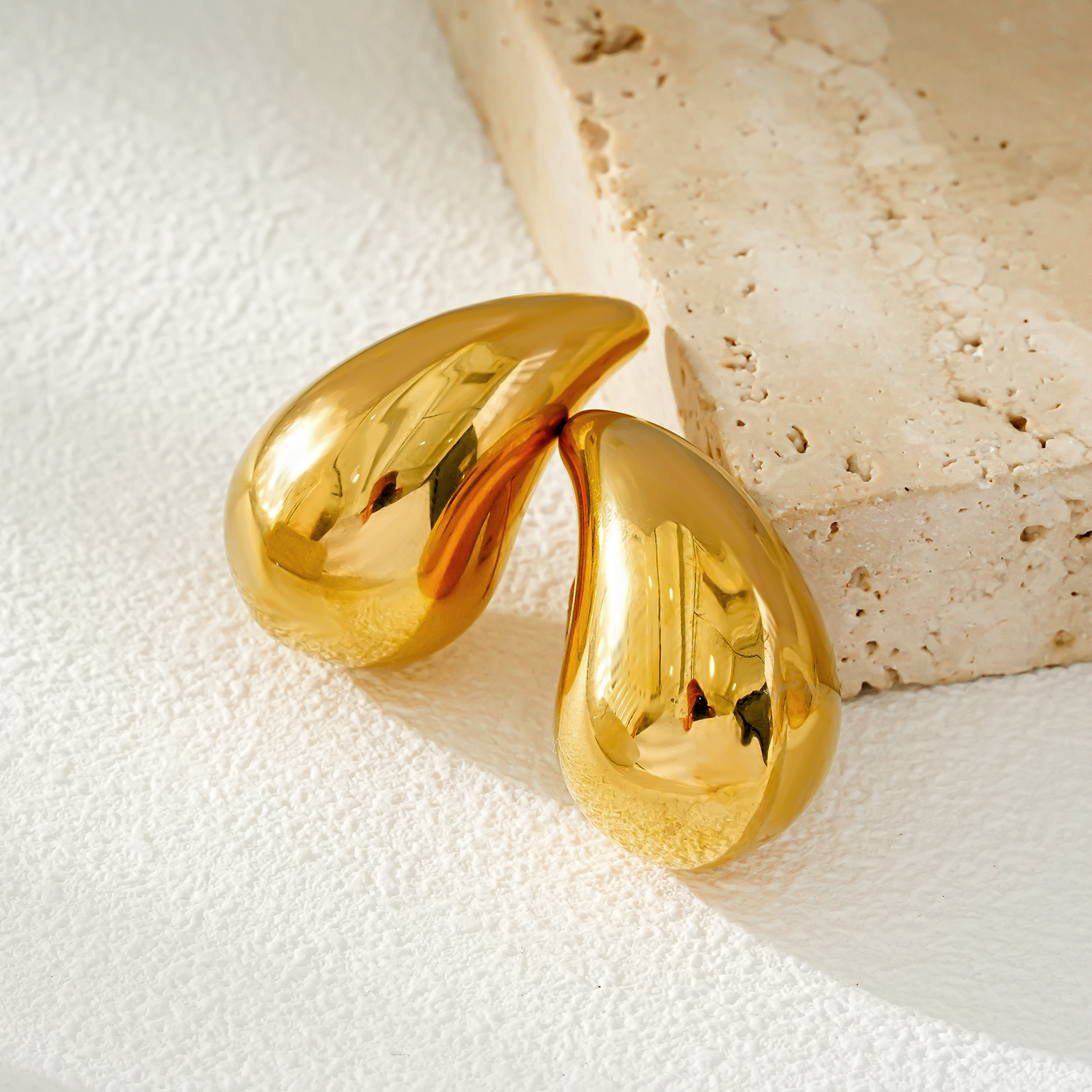 英国伦敦HACKNEY NINE欧美轻奢重工金属风水滴时尚18K镀金耳环