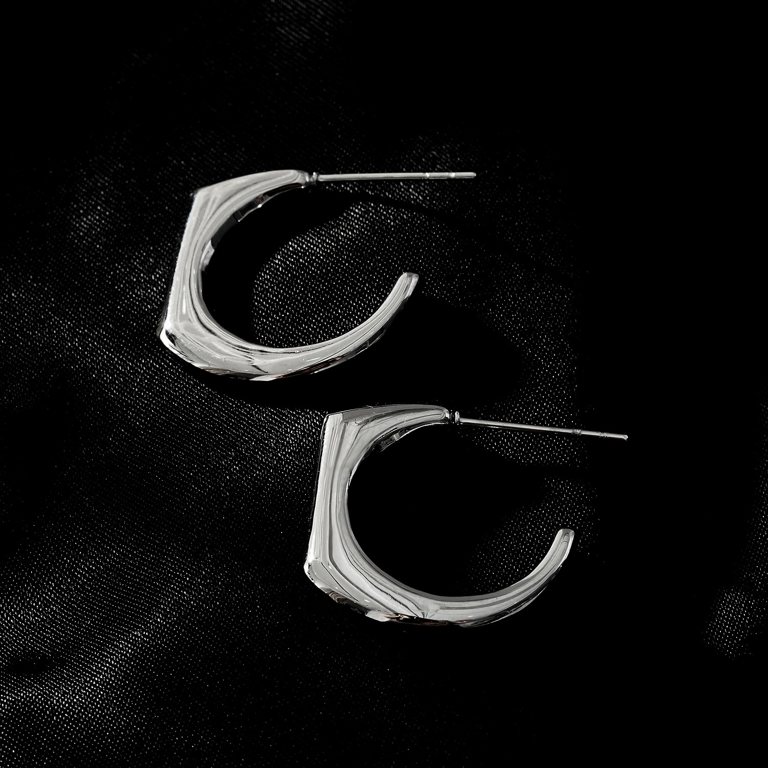 英国伦敦HACKNEY NINE欧美风轻奢独特现代工业风18K镀白金耳环