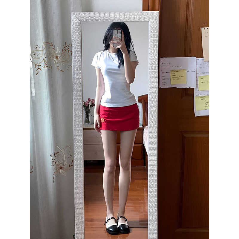 甜酷辣妹红色刺绣半身裙女2024新款夏季高腰显瘦a字包臀裙短裙子
