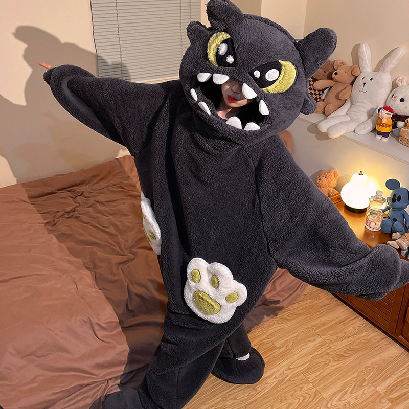 日本品质珊瑚绒睡衣女加绒加厚连体款秋冬季卡通搞怪猫咪家居服拉