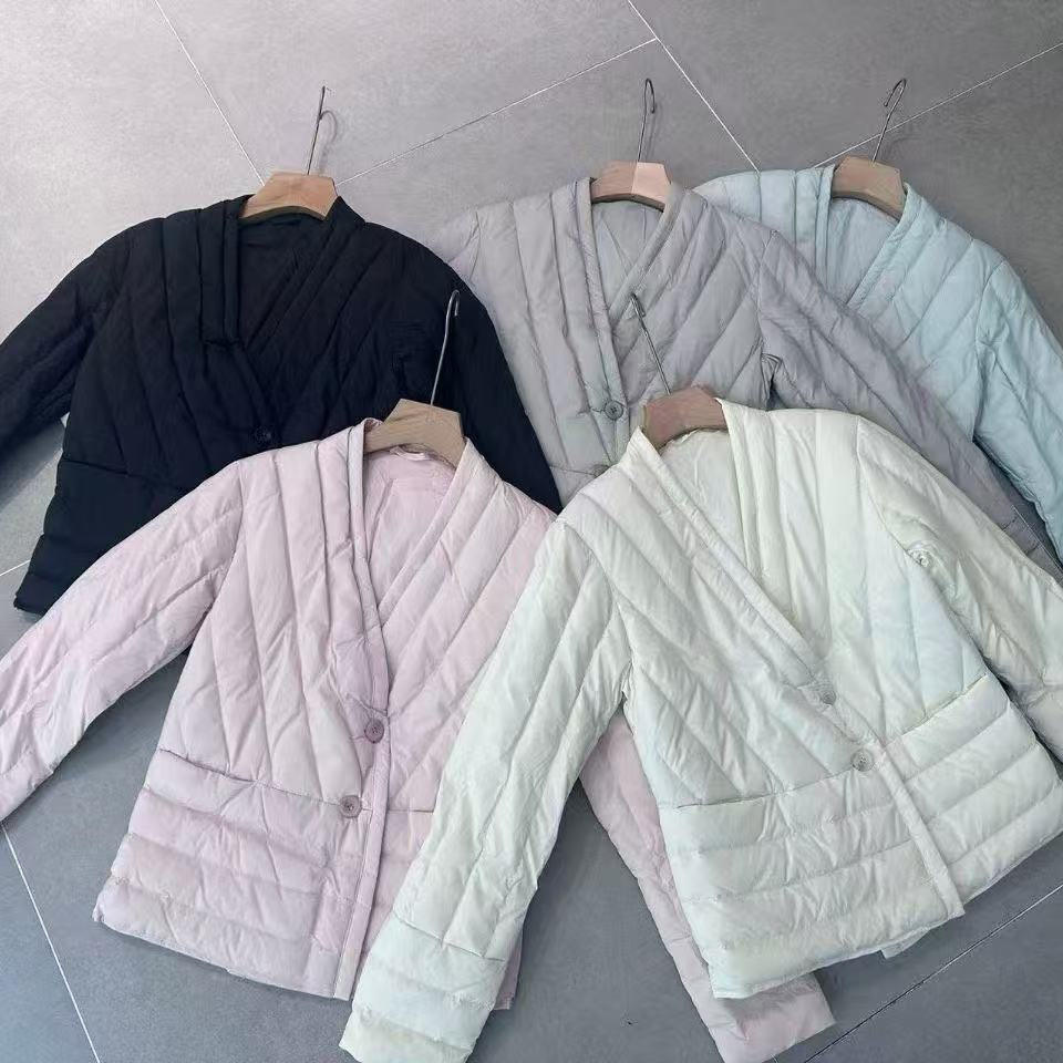 新款 秋冬轻薄羽绒服女短款V领内胆90白鸭绒洋气显瘦保暖外套