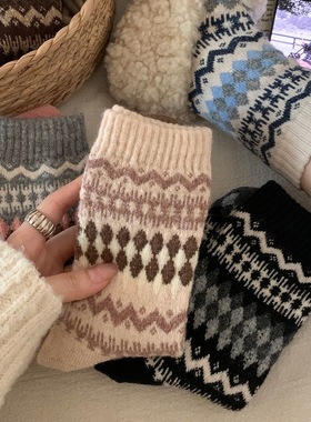 费尔岛袜子女秋冬保暖堆堆袜菱格复古撞色月子地板袜中筒袜民族风