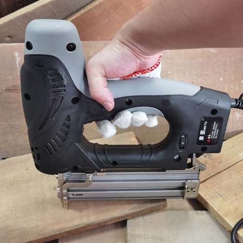 打钉器摩图五公分电动装修神器