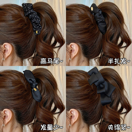 韩系ins风！黑色缎面百搭香蕉夹~